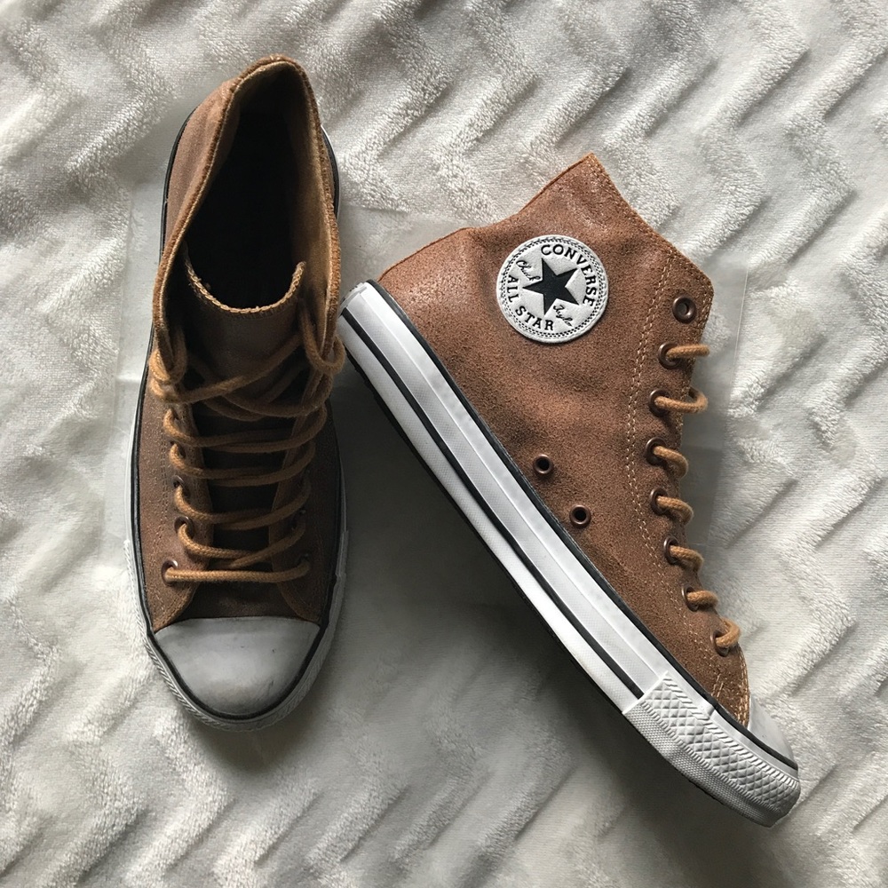 Converse Chuck Taylor Leather Hightop Sneakers